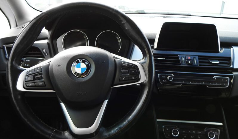 BMW 218d Gran Tourer Advantage completo