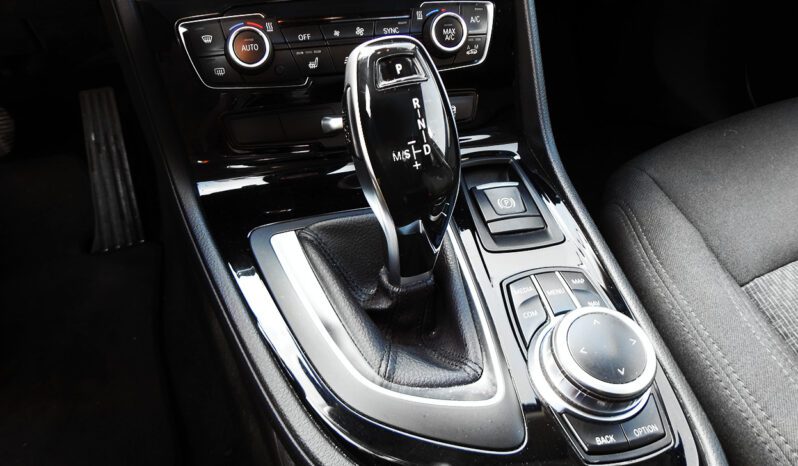 BMW 218d Gran Tourer Advantage completo