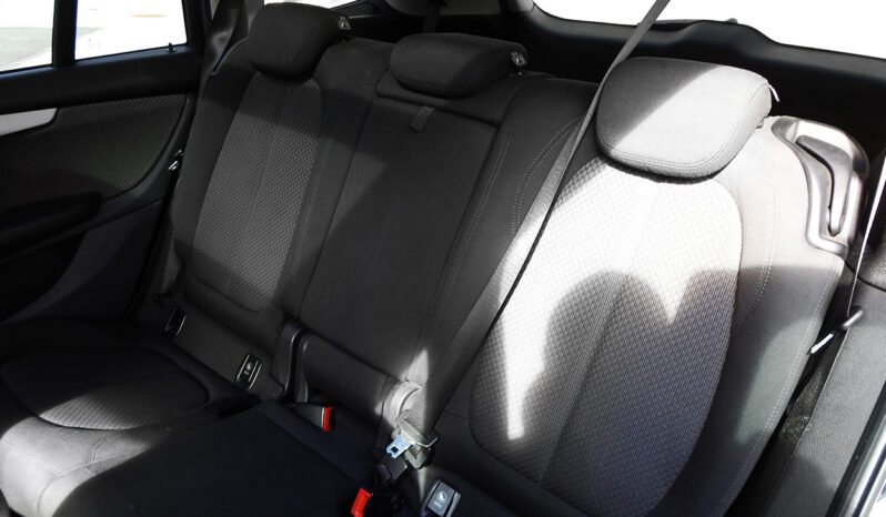 BMW 218d Gran Tourer Advantage completo