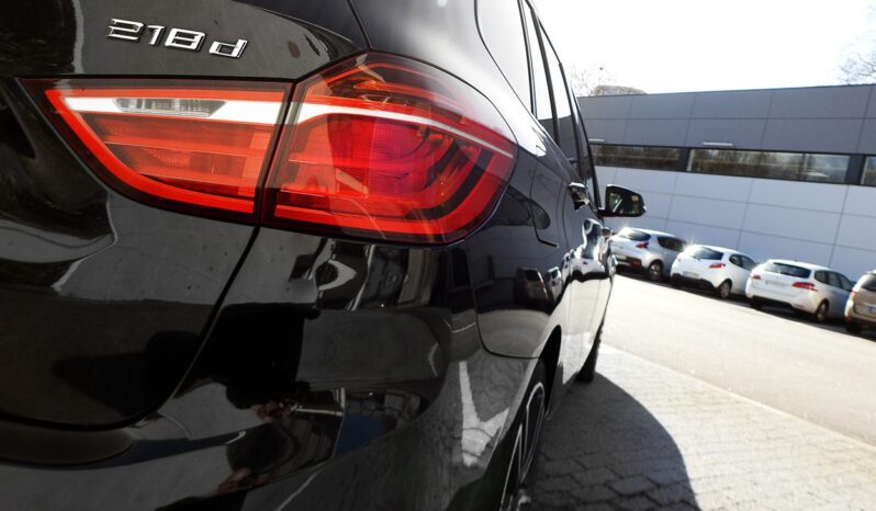 BMW 218d Gran Tourer Advantage completo