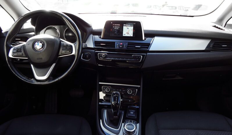 BMW 218d Gran Tourer Advantage completo