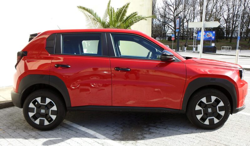 Fiat Grande Panda Hybrid 1.2 EDCT ICON completo