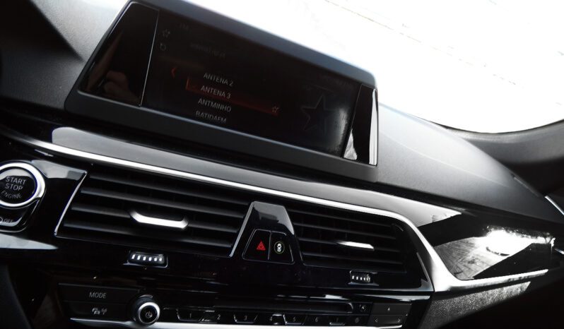 BMW 520d Touring completo