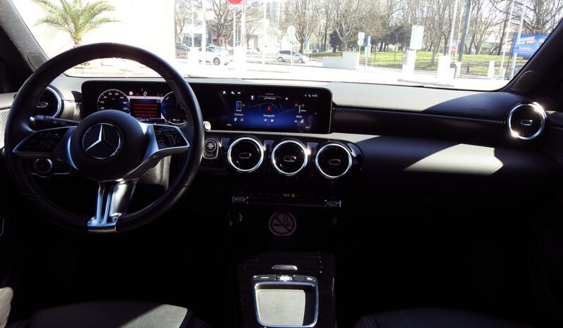 Mercedes Classe A – A250e completo