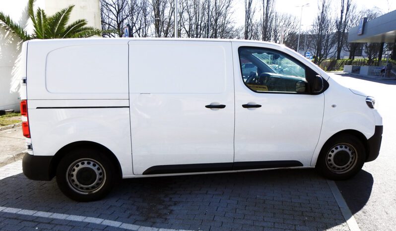 Toyota ProAce 1.5 D-4D L1 4P completo