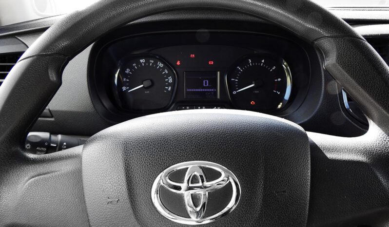 Toyota ProAce 1.5 D-4D L1 4P completo