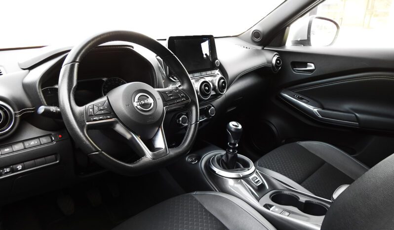 Nissan Juke 1.0 DIG-T N-Connecta completo