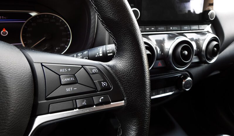 Nissan Juke 1.0 DIG-T N-Connecta completo